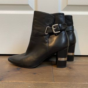 Stuart weitzman heel boots